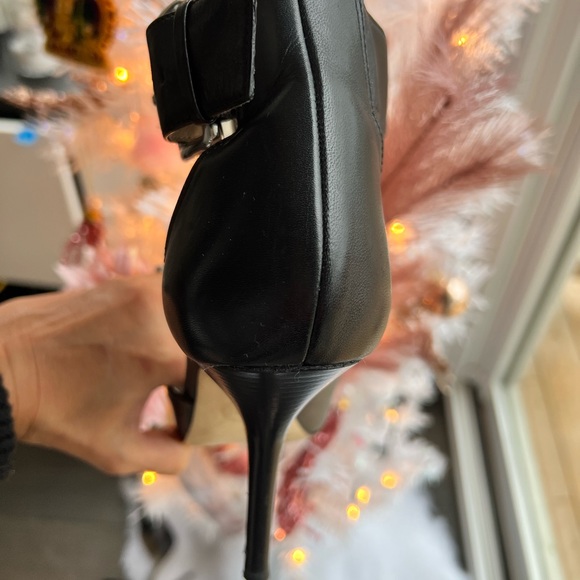 Michael Kors heels - Picture 5 of 12